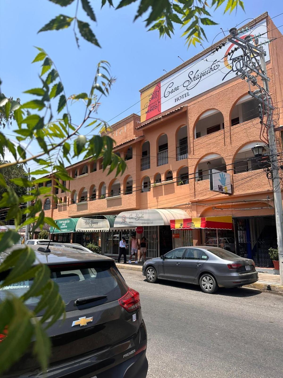 Casa Shaguiba Hotel Crucecita  Ngoại thất bức ảnh