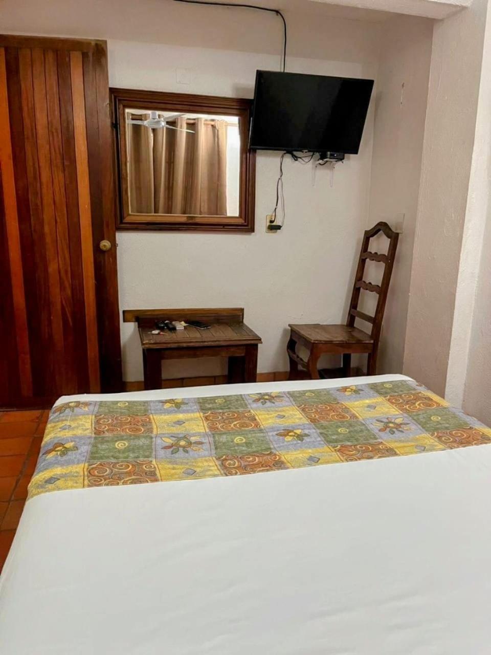 Casa Shaguiba Hotel Crucecita  Ngoại thất bức ảnh