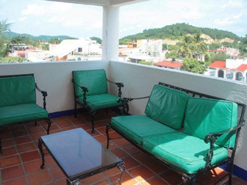 Casa Shaguiba Hotel Crucecita  Ngoại thất bức ảnh